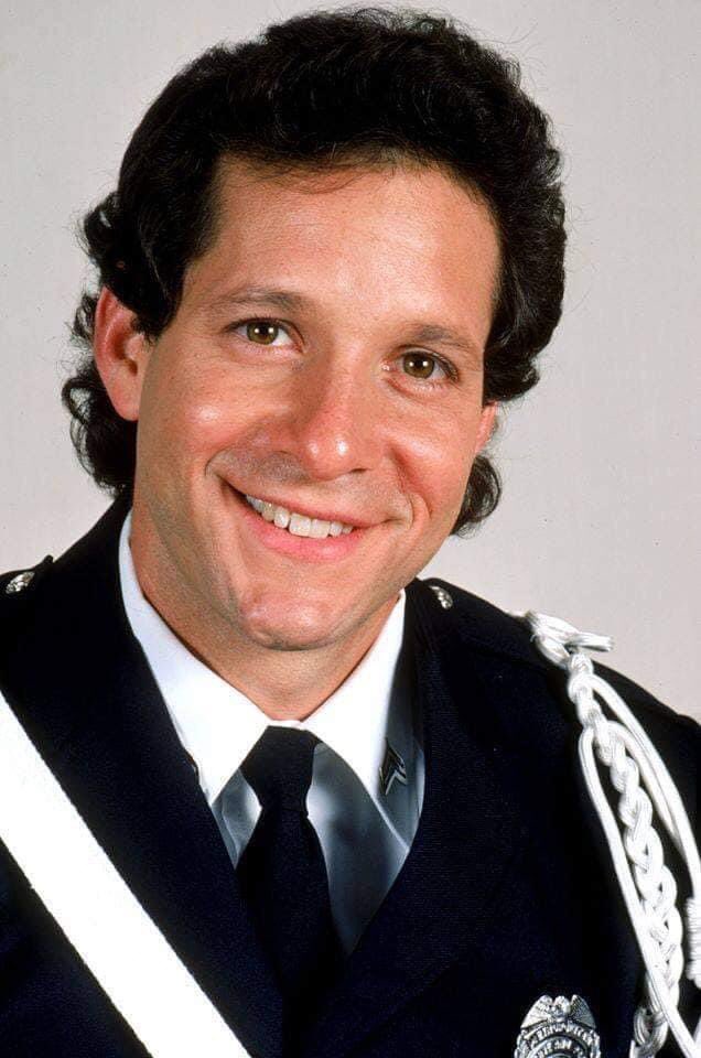   Happy birthday Mahoney!!! Steve Guttenberg turns 62 today! 