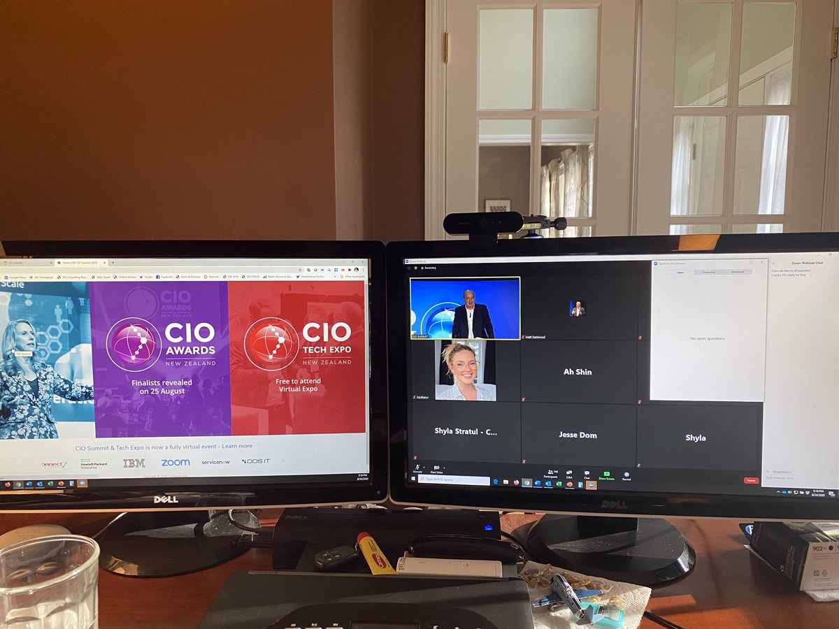Settling in for my presentation to the #nzCIO Forum ... and this is what my work and presentation space look like! I hope everyone has a great event this week.