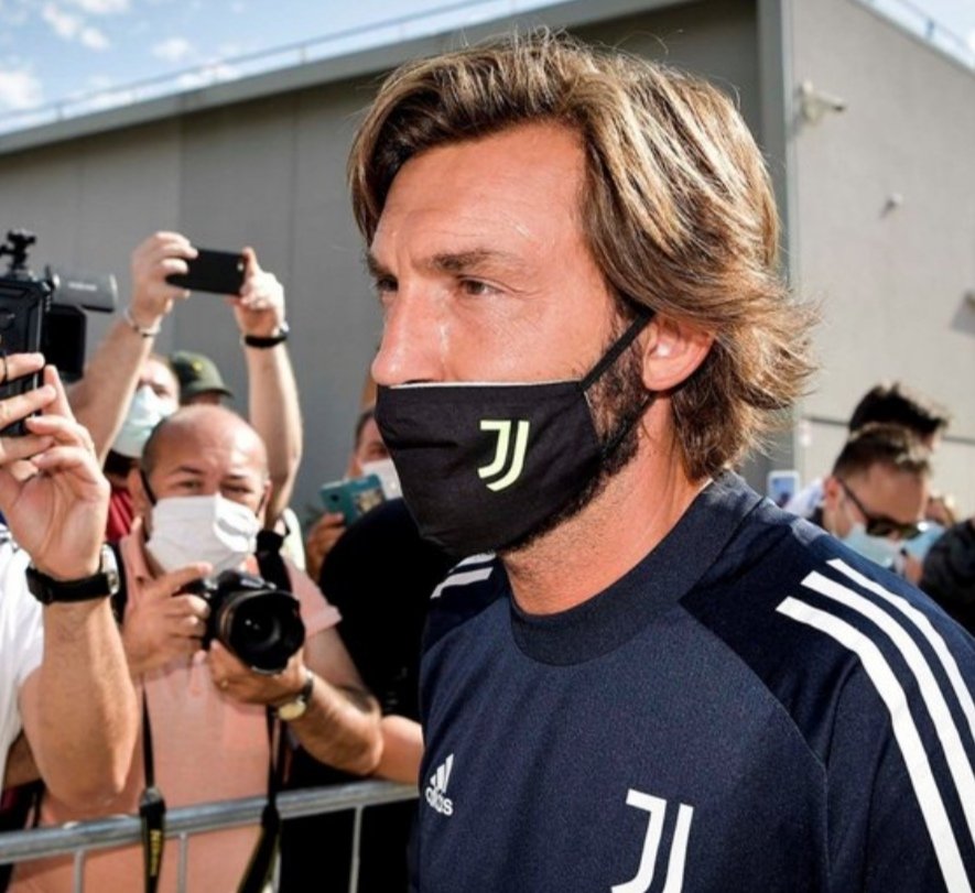 diegofallasf's tweet photo. @tdmas_cr Ni una mascarilla puede ocultar la sonrisa amigable del buen Pirlo. https://t.co/MgDxtH5EVC