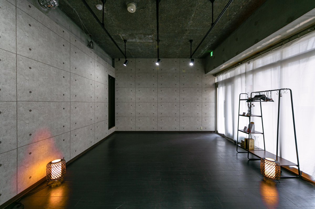 名古屋では珍しい コンクリート打ちっぱなし壁のスタジオです アトリエグラフィア 名古屋レンタルスタジオ