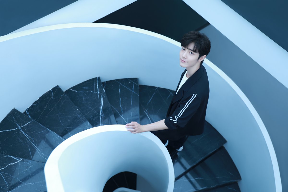 TrendingWeibo's tweet photo. #XiaoZhan's studio celebrates Qixi Festival with new photos.

#肖战 https://t.co/1GjCJVrEMg
