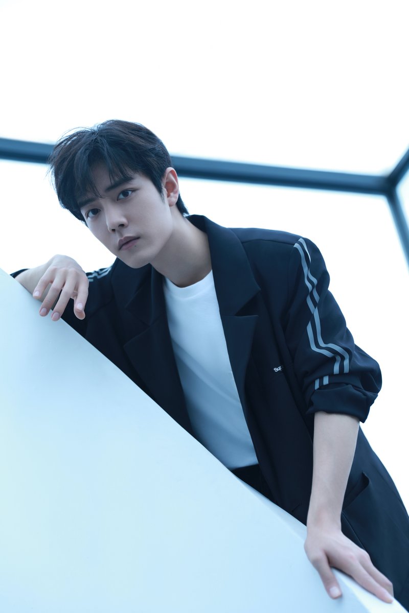 TrendingWeibo's tweet photo. #XiaoZhan's studio celebrates Qixi Festival with new photos.

#肖战 https://t.co/1GjCJVrEMg