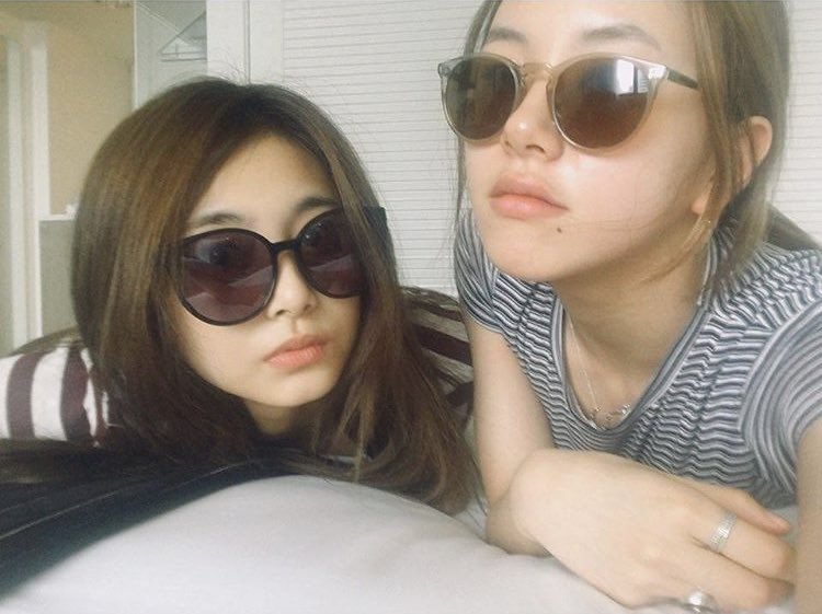 chaefies (chaeyoung selfie’s); a thread