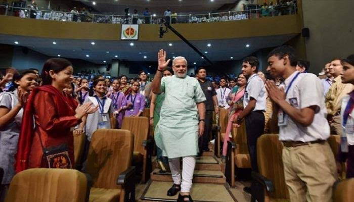 WaseemS12418565's tweet photo. #MODIJI_POSTPONEJEENEET
Humble request to Modiji please postpone jee and neet.
As a devotee of Swami vivekananda you know the power of youth. we are country's future. please don't push us to death.
Only believe us to our gov.
please help us🙏🙏
@PMOIndia 
@Swamy39
@EduMinOfIndia https://t.co/C2Y2BSrwUs