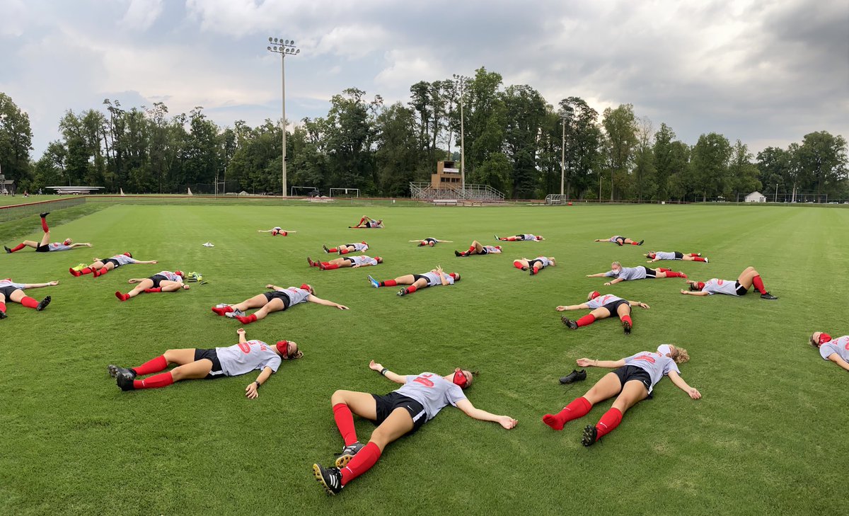 DenisonWSoccer's tweet image. Just had to give Barclay-Thomsen game field a hug today after practice. Thank you ⁦@KSCOTTMERCER⁩ for all your hard work along with your crew. #MissedYouBT #IntersquadScrimmagesSoon #DUWSStrong #DenisonProud