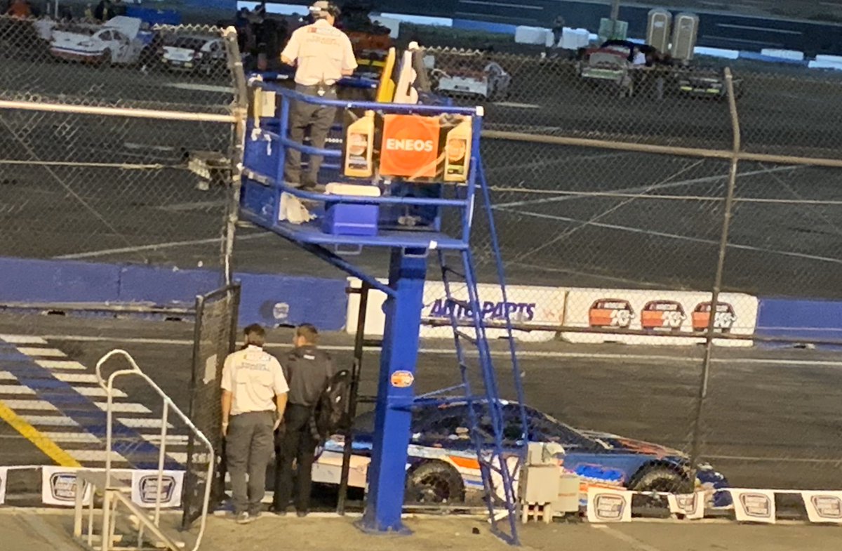 HinesThe's tweet photo. @EVGSpeedway @CW11Seattle #HometownHeroes #missingliveracing #2021
Thank you for hometown hero’s weekly on CW11, better than nothing!! https://t.co/5EFfFLCwa2