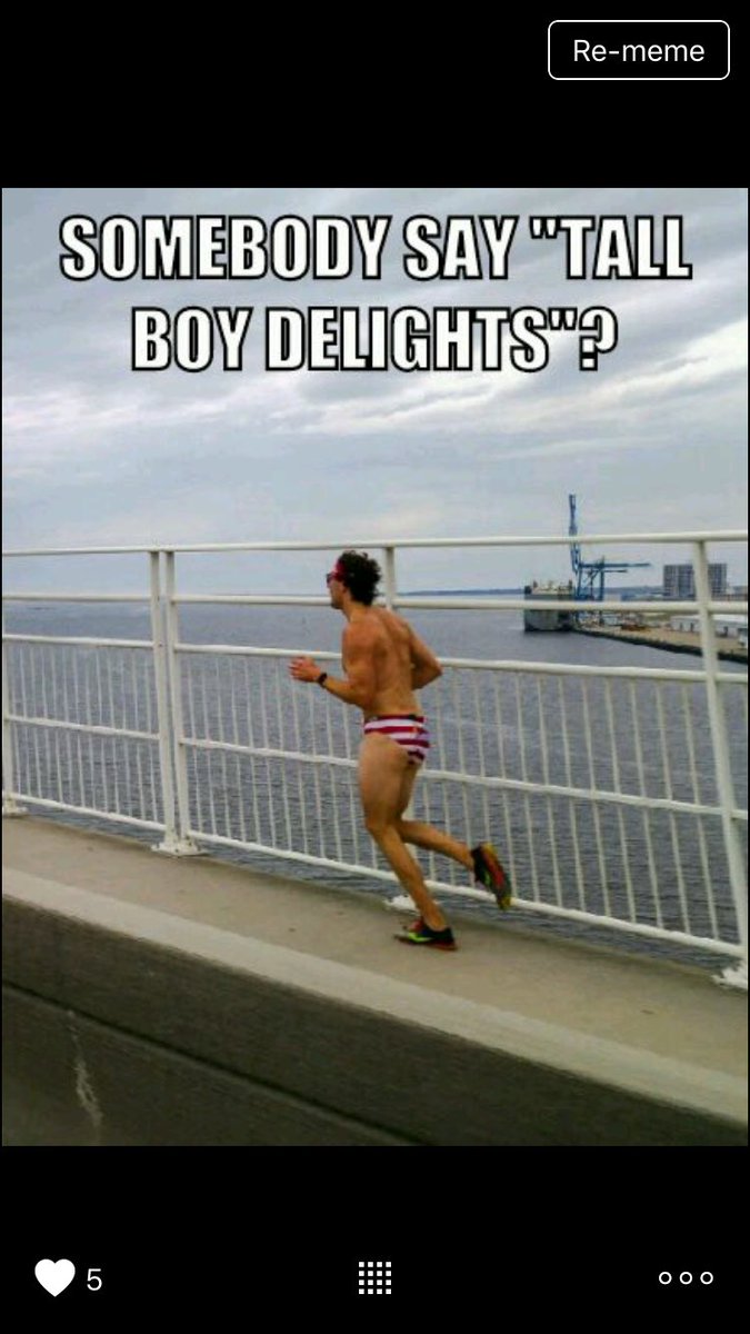 JustOneField's tweet photo. @srankin Hear me out.... budgy smugglers @TeamUSDM https://t.co/w45tEBlf5y