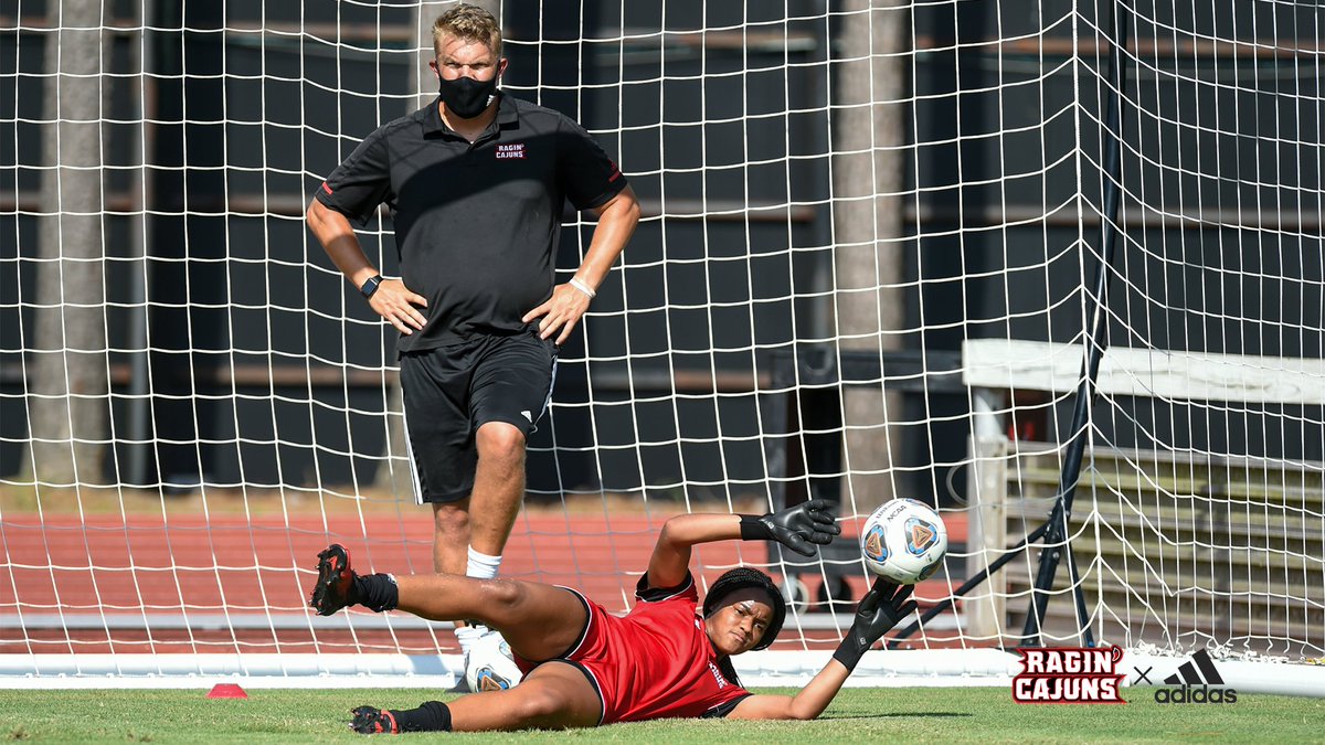 RaginCajunsSOC's tweet photo. The 2019-20 Assistant Coach of the Year is helping bUiLd champions!

Congratulations to Stephen Salas (@_stephensalas_) on a great award!

#GeauxCajuns ⚜️ https://t.co/fSxXHLNRI9