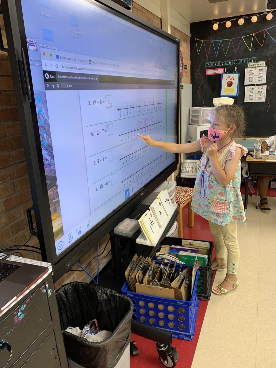 ThomasStTPSD's tweet photo. TSE Tigers are back at it! #teachingothers #TPSD https://t.co/YVyD4FlqRb