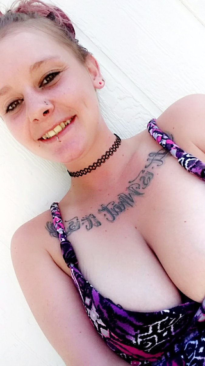 DaisyJade18's tweet photo. im baaaaack!
#worship #goddess #sexwork #domme 
hit me up https://t.co/z15hSgP2Yy