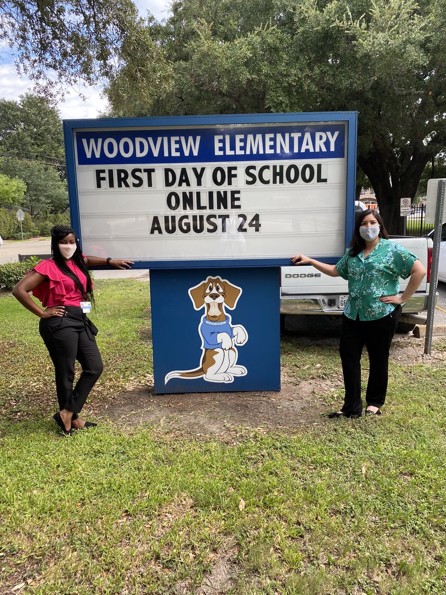 WVEBeagles's tweet photo. Safe to say the first day of school looked a little different than normal, but we are ready for a great year!! #nailedit #zoom #virtuallearning #firstday @SBISD @acheetham_west 🍎🐶 https://t.co/oKOfLDPlxk