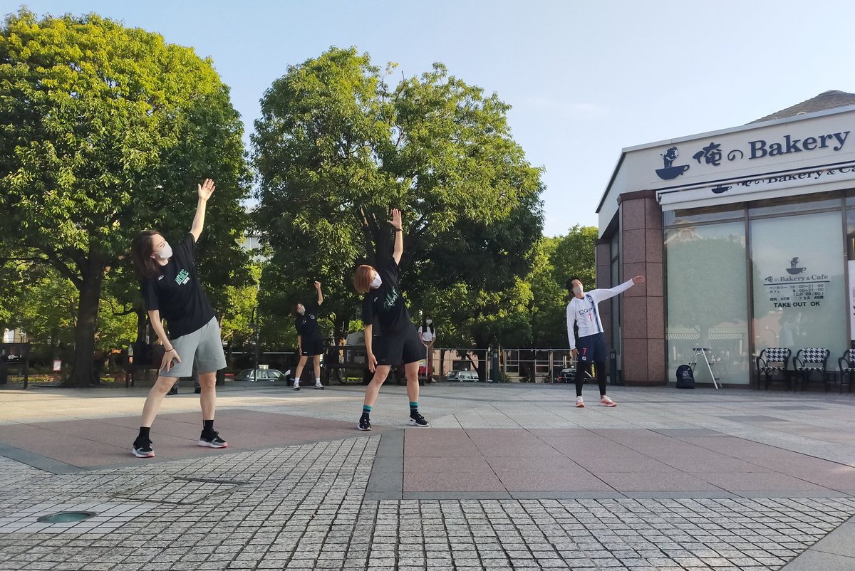 3x3プロチーム Tokyo Dime 渋谷のラジオ体操 本日は Tokyo Dimeから 森本由樹 選手 加藤希恵 選手が参加致しました 朝早くから恵比寿ガーデンプレイスに多くの方にお越しいただきました ご参加ありがとうございました 明日も開催 詳細はこちら