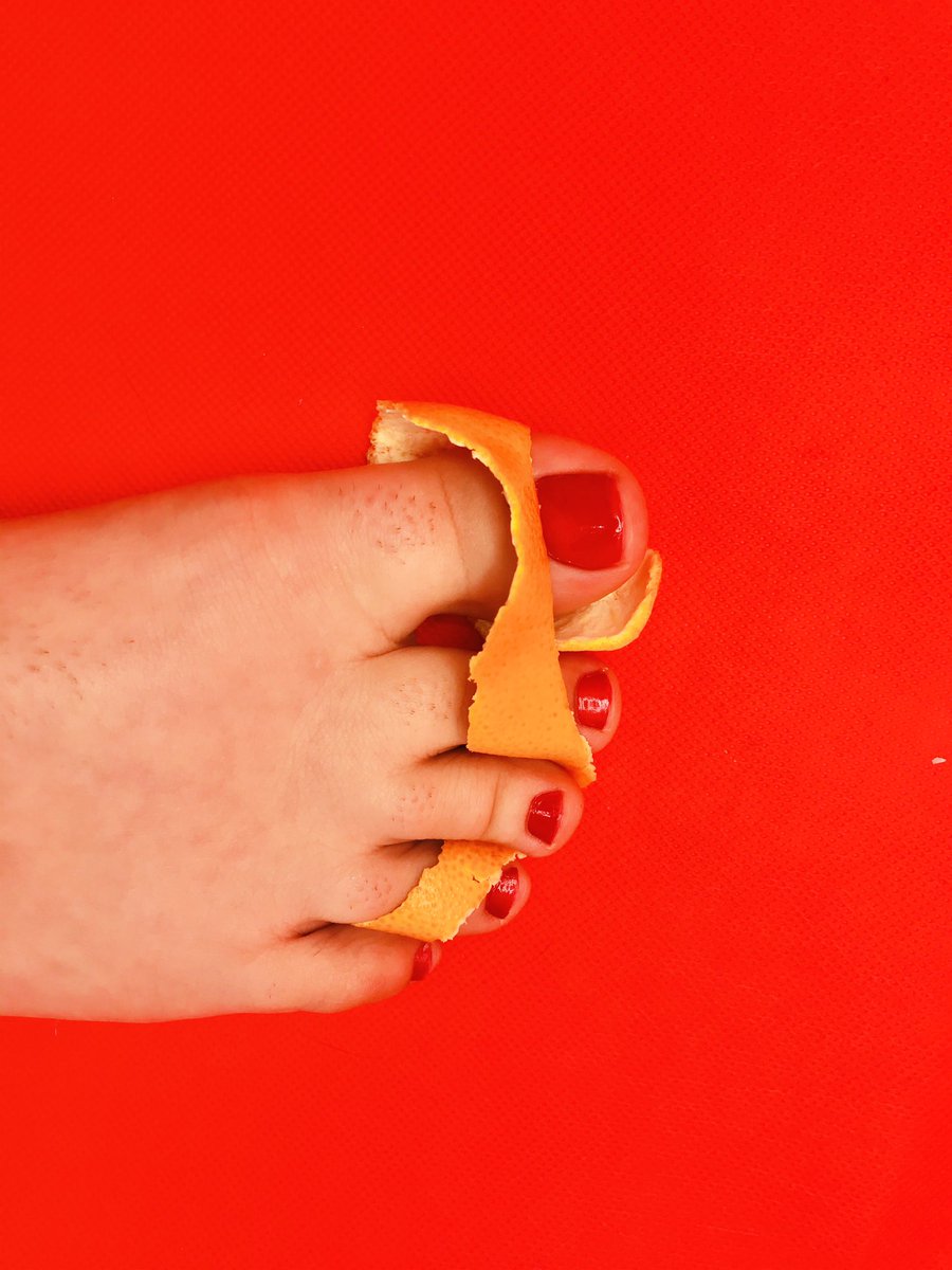 VSauzages's tweet photo. Your life isn’t as juicy as mine and my succulent toes 🍊💁🏼‍♀️ #juicy #onlyfansbabe #onlyfansgirl #chunkytoes #footpics #feetpicsforsale #sellingfeetpics #sellingfeet  #feetbuyers #Feetfettish #feetseller #footfestish #foot #FOOTWORSHİP #feetbuyers https://t.co/jCsPOCigU4 https://t.co/cmrI0vrvVf