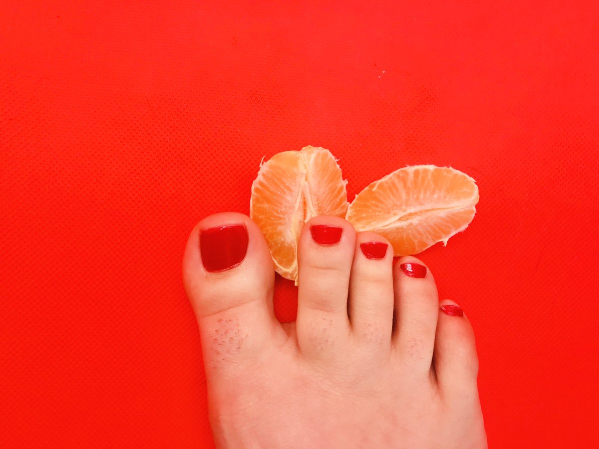 VSauzages's tweet photo. Your life isn’t as juicy as mine and my succulent toes 🍊💁🏼‍♀️ #juicy #onlyfansbabe #onlyfansgirl #chunkytoes #footpics #feetpicsforsale #sellingfeetpics #sellingfeet  #feetbuyers #Feetfettish #feetseller #footfestish #foot #FOOTWORSHİP #feetbuyers https://t.co/jCsPOCigU4 https://t.co/cmrI0vrvVf