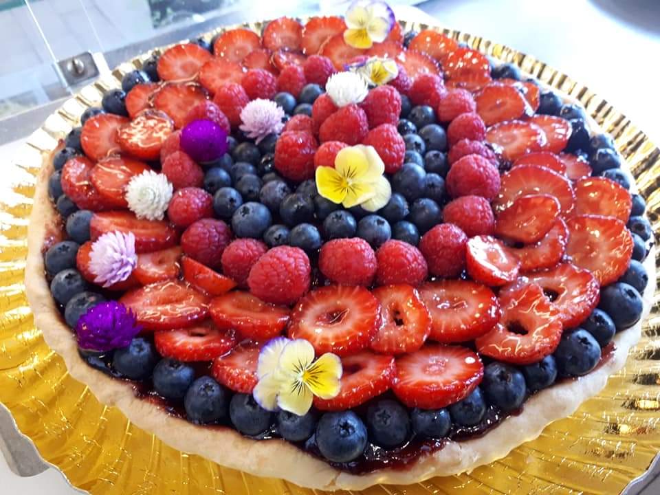 GracaCome's tweet photo. Vê como faço estas deliciosas tartes. Subscreve o canal https://t.co/SeiJn4vqT0.graça https://t.co/nGE8fY08wS https://t.co/SJrsNMRkDu