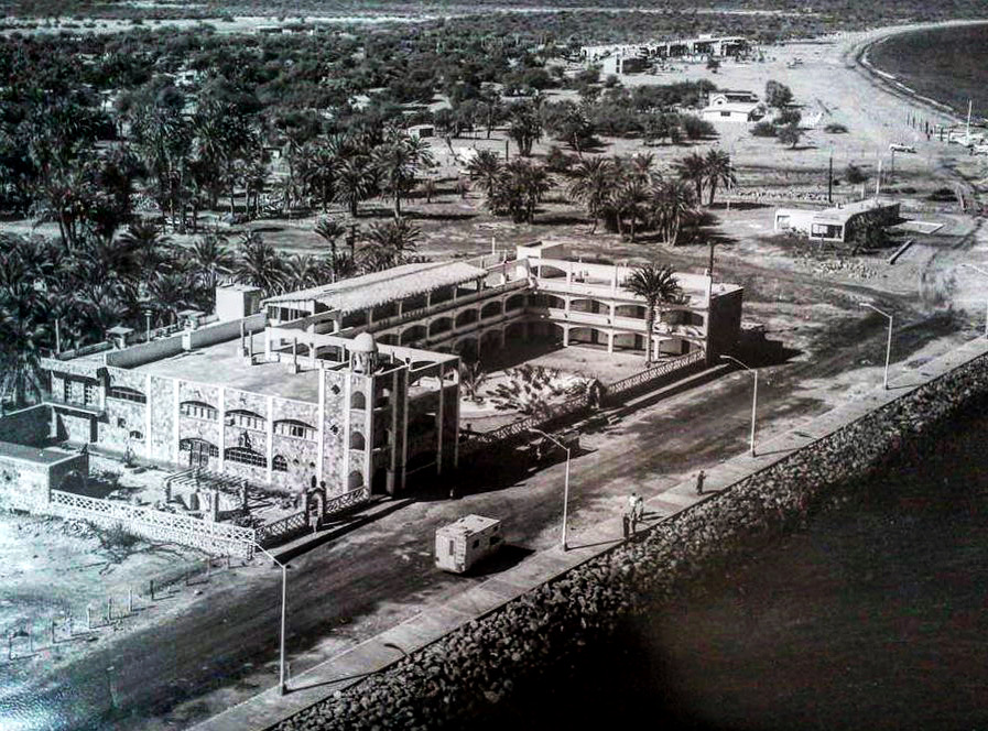 LaMisionHotel's tweet image. Same location different time ⏳🙌
#timegoesfast #monday #lamisionloreto #hotel #malecon #antiguo