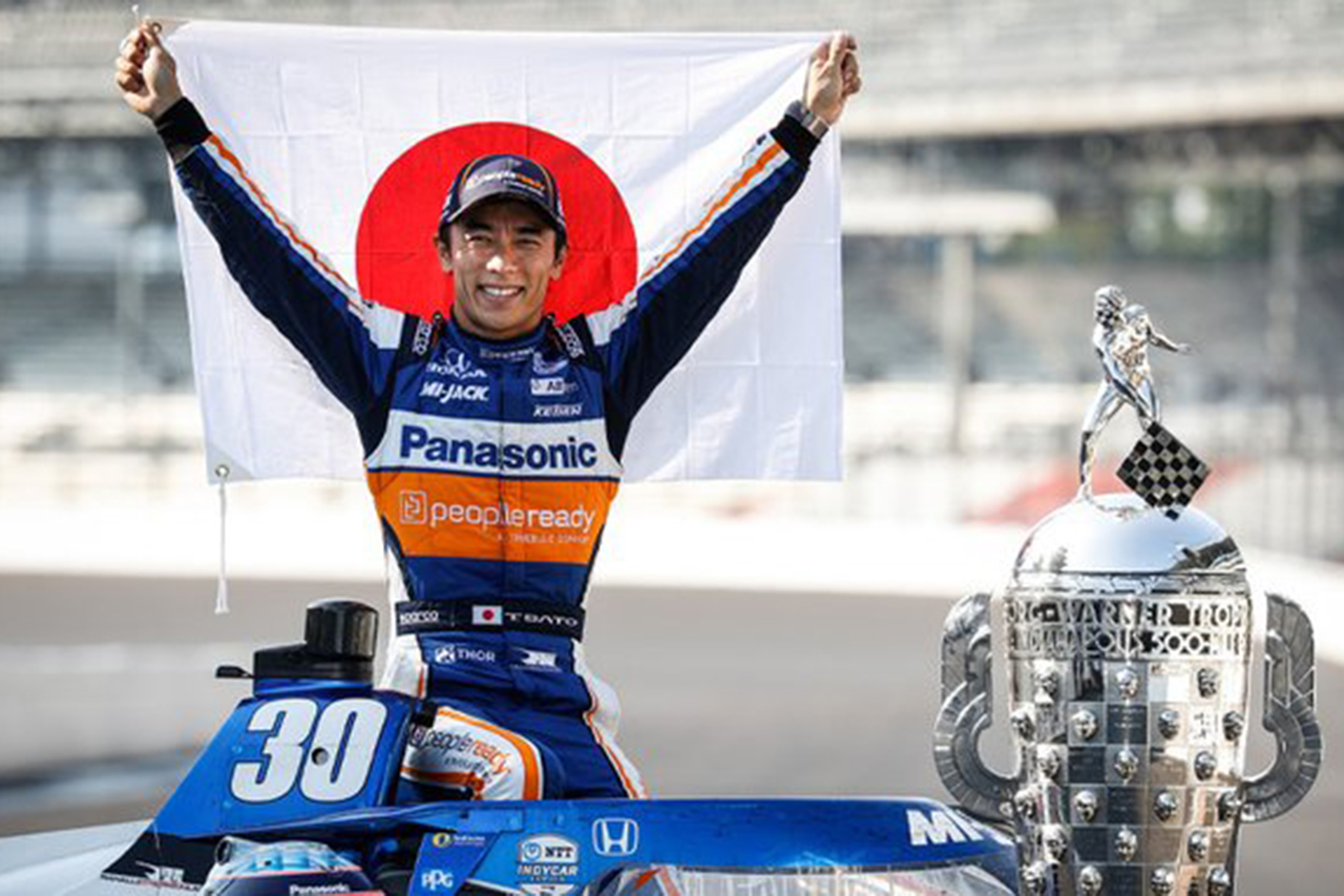 レッドブル ホンダ News F1 Gate 佐藤琢磨 チームに12年の 借り を返したインディ500優勝 佐藤琢磨は レイホール レターマン ラニガン レーシングのマシンでインディ500で優勝することにより 12年の 借り を返すことに成功した T