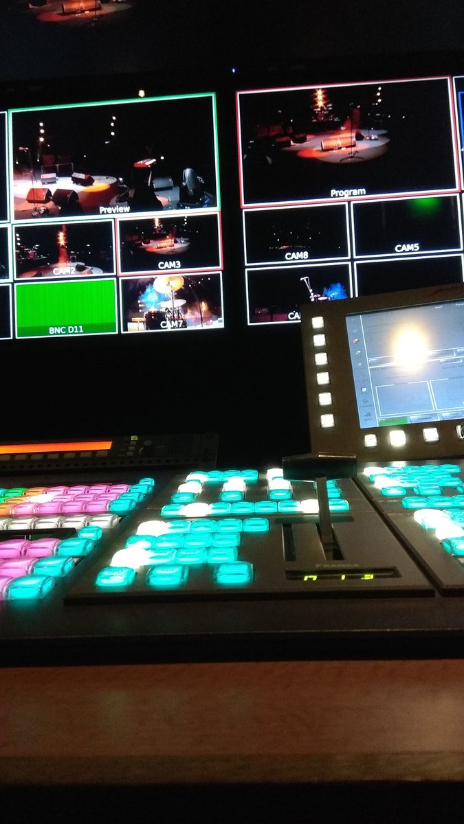 Hoy comienza la primera emisión de 2 días del #MontevideoRock 
Esta vez me tocó ser el director responsable de lo que van a poder ver desde las 22hs por <a href="/TVCIUDADuy/">TVCIUDAD</a> 
Espero lo disfruten!!
<a href="/ninalobouy/">Niña Lobo</a> 
<a href="/cuatropesos/">cuatropesos</a> 
<a href="/LaVela_Oficial/">La Vela Puerca</a> 
<a href="/choppermetal/">CHOPPER</a> 
<a href="/peyoteoficial/">Peyote Asesino</a>