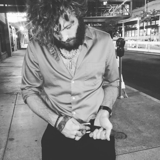 🏔🌌🍸 https://t.co/uBOGpkZBO2