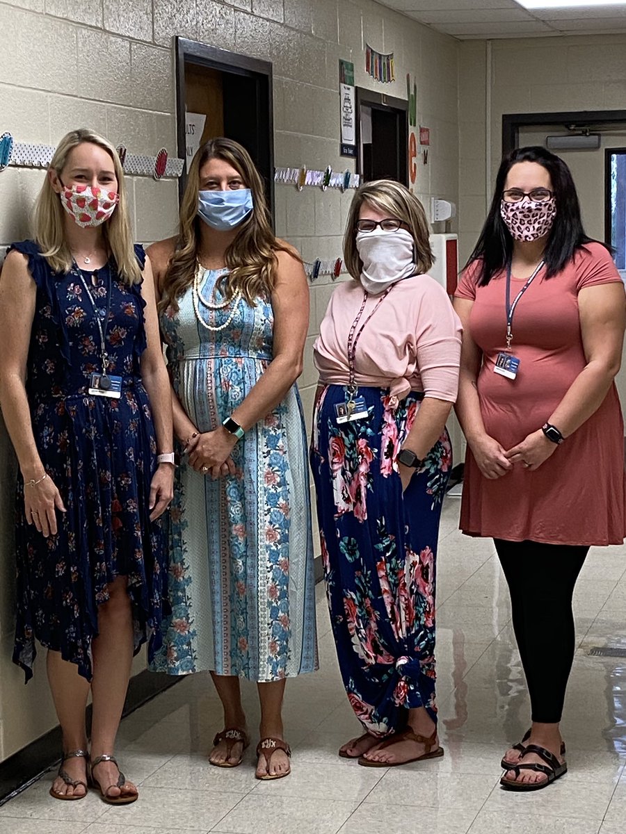 LathamAshley1's tweet photo. First grade at HMES is ready for the school year!!! https://t.co/NFSxDlPIma
