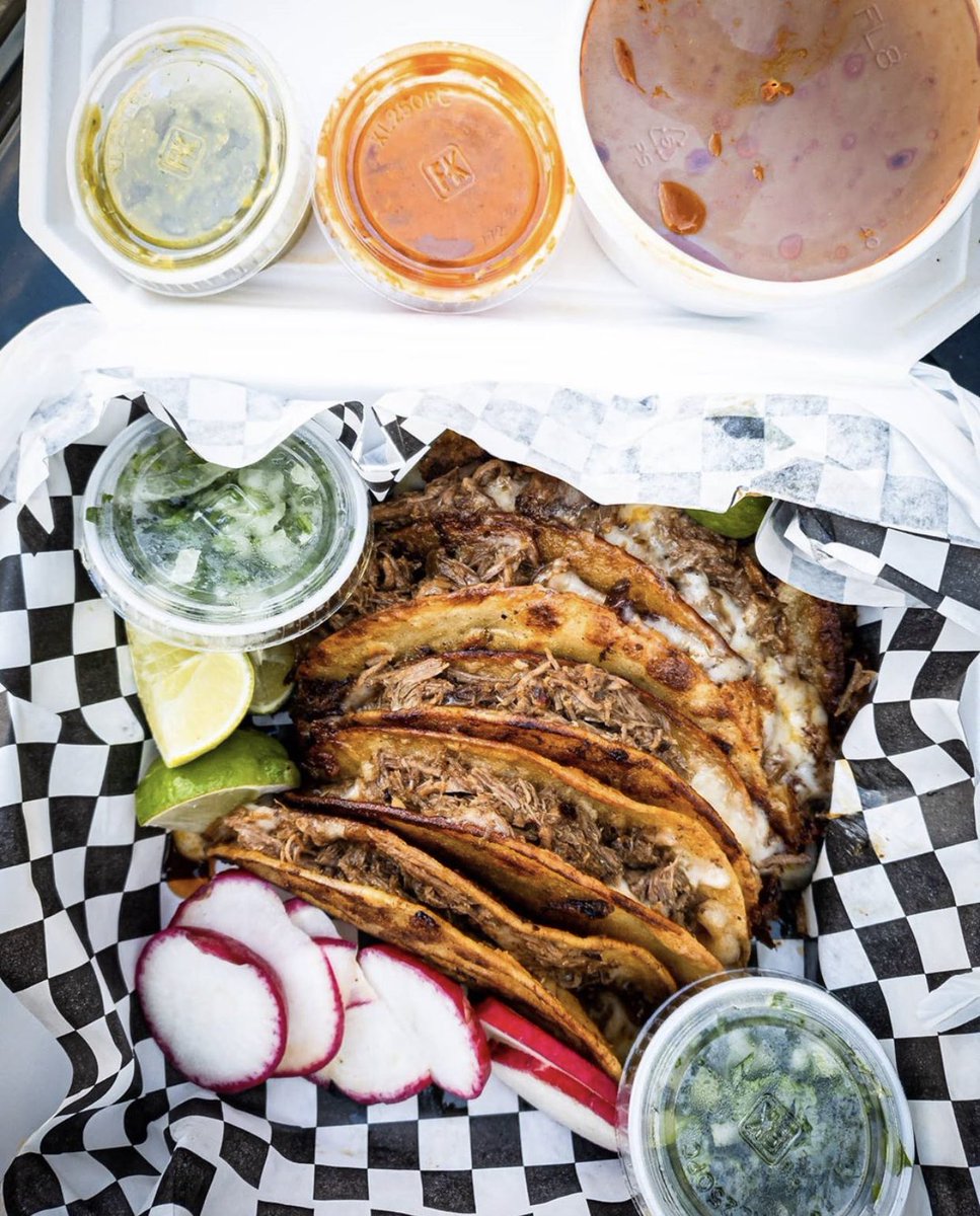 DangitTacos's tweet photo. Damn we make some sexy delicious tacos🔥🌮🤤#Quesitacos  #Quesibirria #BirriaTacos #DFW #DFWFoodie https://t.co/vCmmUHE4nj