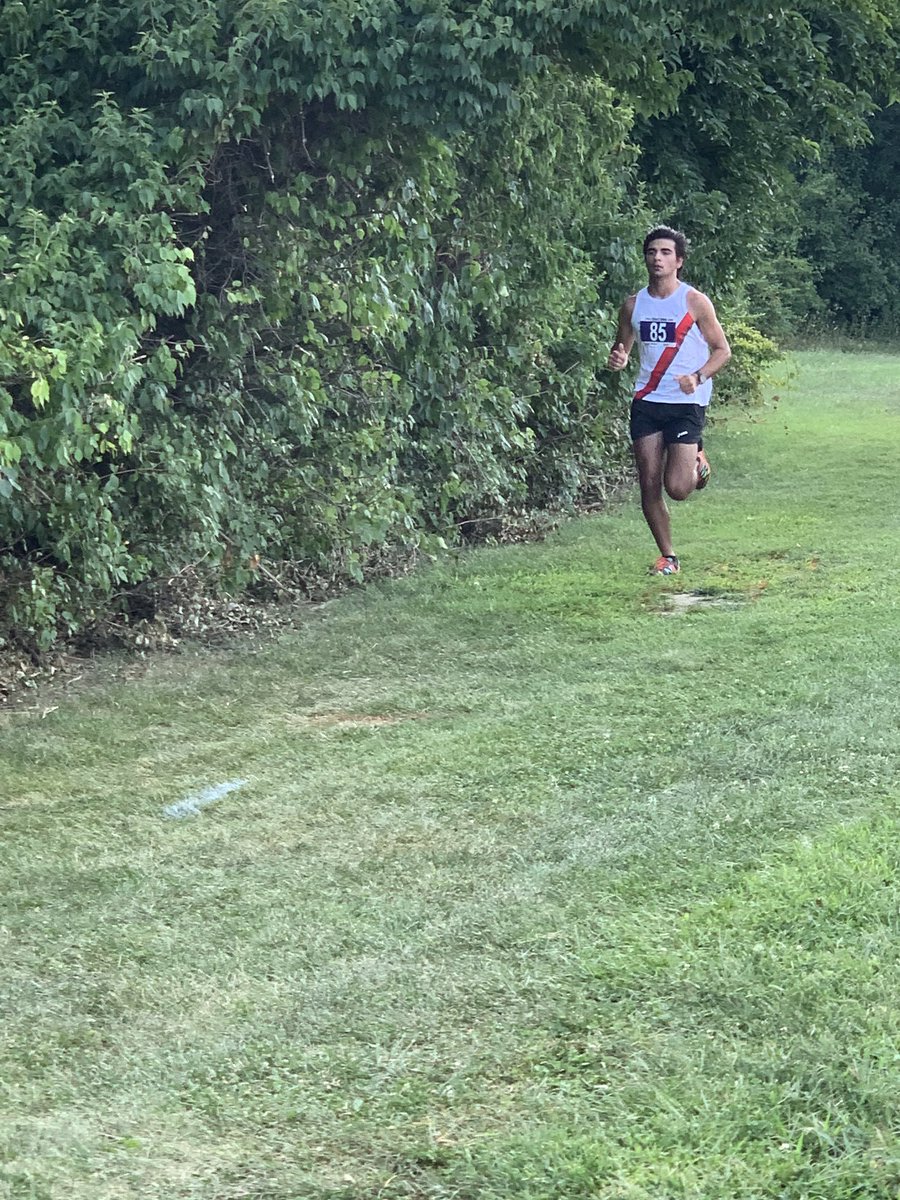mucccoach's tweet photo. @eric_tritt @millerc1717 lead the Bulldogs finishing 3rd and 5th https://t.co/eAihteuI9D