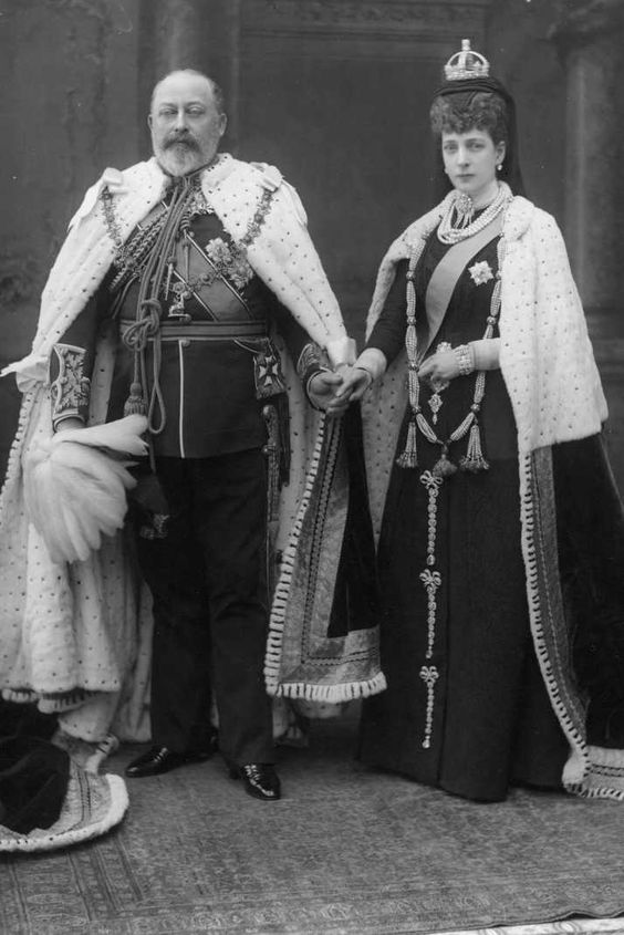King Edward VII distinguished himself with his active foreign policy. Queen Victoria, largely withdrawn from public life, had ruled as a remote figure.