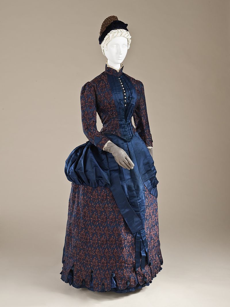 Victorian women's fashion was, in general, not about comfort.