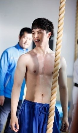 «30 Day Bias Challenge»D-7 - Bias shirtless self please be calm... breathe in, breathe out  #SUNGJAE  #성재  #BTOB  #비투비