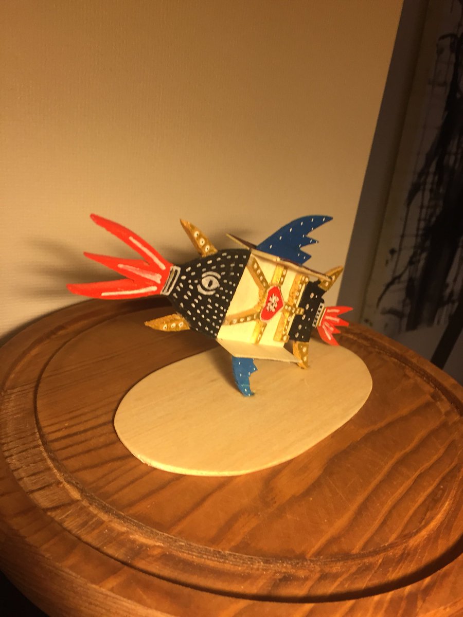 turk154's tweet image. Llegaron “Spike” y “Puntuo”. Mini esculturas de madera de balsa, cajas de fósforos, acrílico y lápices gel. Obras del gran @TiteCalvo Gracias maestro!

#miniesculturas #artegrafico #pequeñosformatos #titecalvo