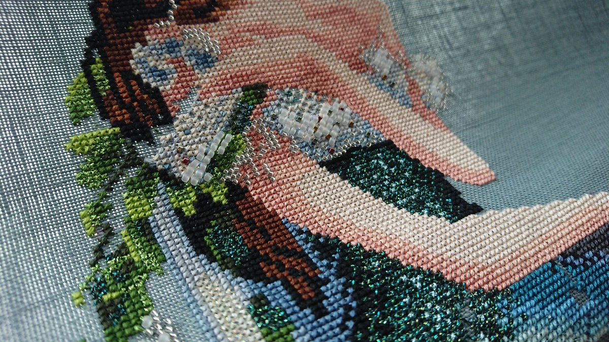 yukin_stitch's tweet photo. 人魚様 中途半端で申し訳ないけど顎まできました😅
#クロスステッチ #Milabilia #EnchantedMermaid https://t.co/gUUl8JKKgt