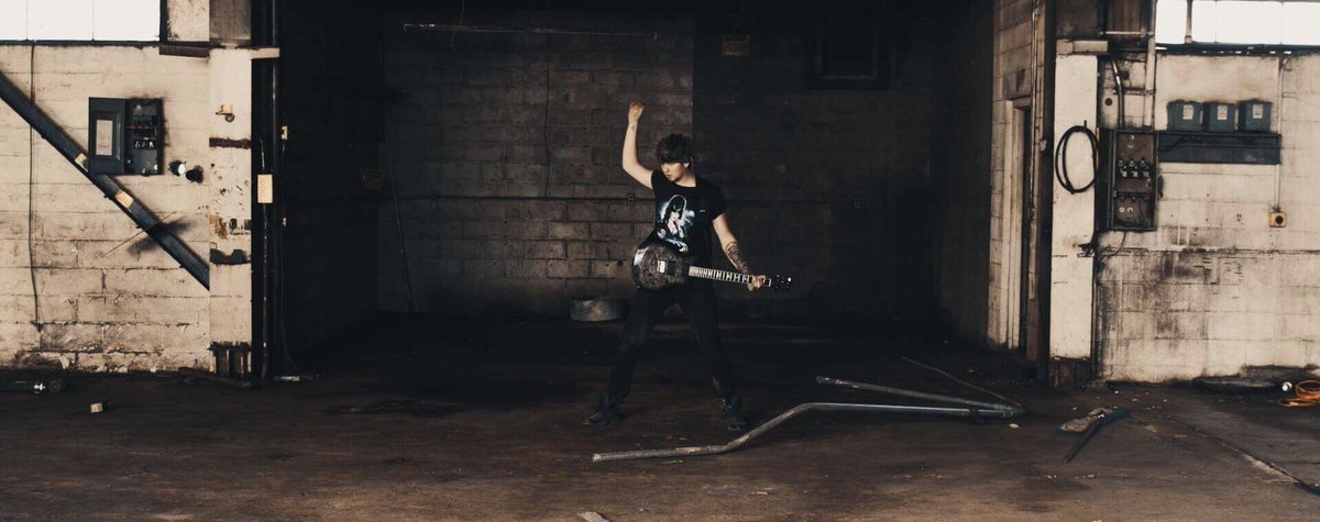 sampereofficial's tweet photo. Crazy! Three years ago TODAY we shot the music video for “GIVE IT UP” ⬆️ 
You can crank it now on YouTube! https://t.co/lJMwTbgYel🎸 🎙 
.
.
.
#music #sampereband #giveitup #poppunk #elvira #frightrags #metallica #prsguitars #rock #metal #neckdeep #shinedown #greenday https://t.co/w8SBGFAg6k