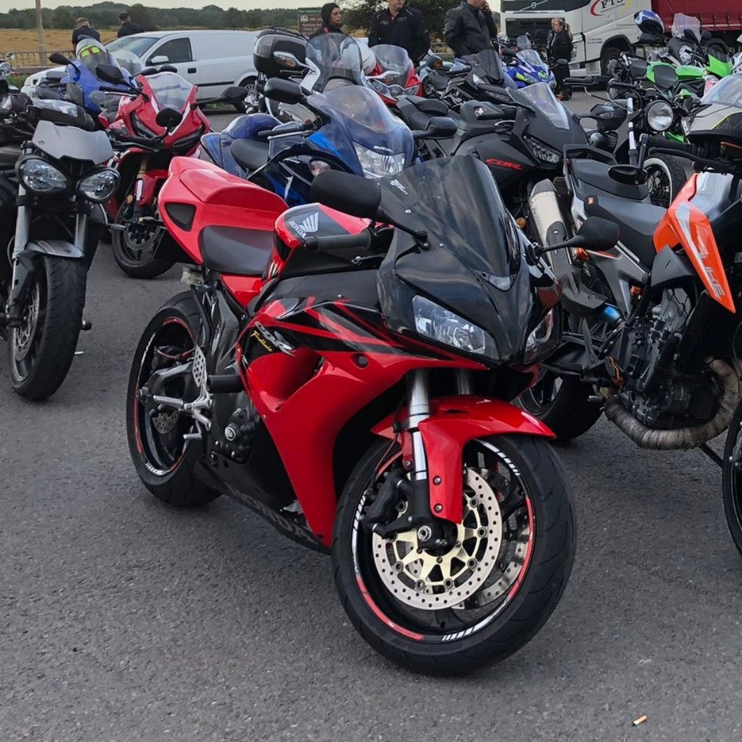 **STOLEN LIVERPOOL**

REG: D3 HSK

Stolen from Albert Dock just before midnight by 2 men on 1 other bike using Angle grinders.

Any info, contact me. Reward will be given for return of the bike. Double reward for the names of the thieves
