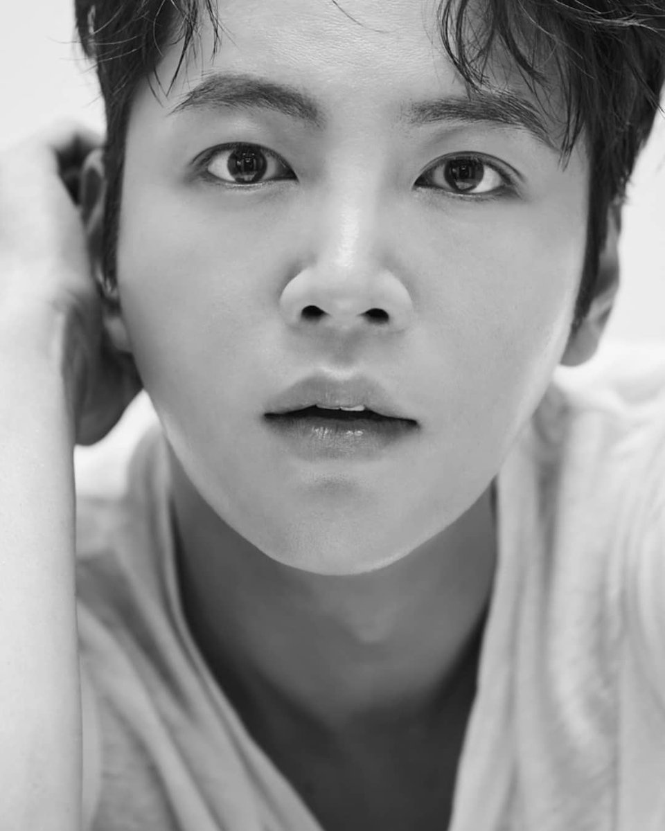 CrijEels's tweet photo. @AsiaPrince_JKS  photo released 250820 

Cr: https://t.co/JZ2X2GE8uA https://t.co/EEzp7mzrd8