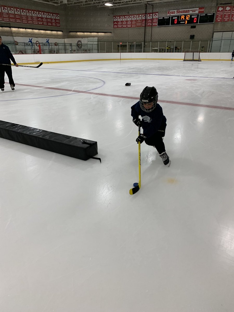 MNHockeyClub's tweet photo. Our development team had a great practice today!  One more practice to go before our season comes to a close. They have made great strides this summer!  #pushedtodevelop #notpressuredtowin #mnhc https://t.co/t5WQfFktZb