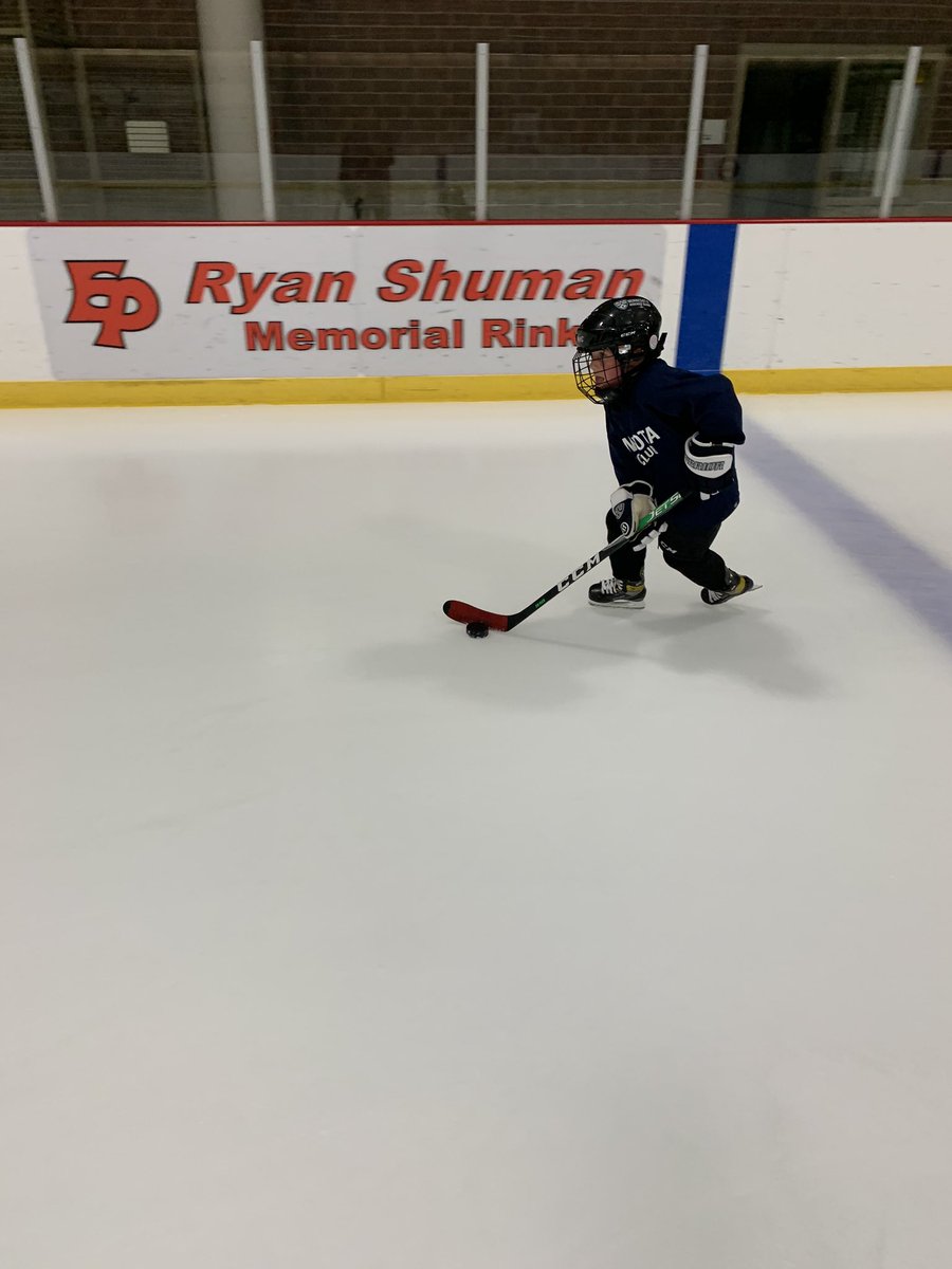 MNHockeyClub's tweet photo. Our development team had a great practice today!  One more practice to go before our season comes to a close. They have made great strides this summer!  #pushedtodevelop #notpressuredtowin #mnhc https://t.co/t5WQfFktZb