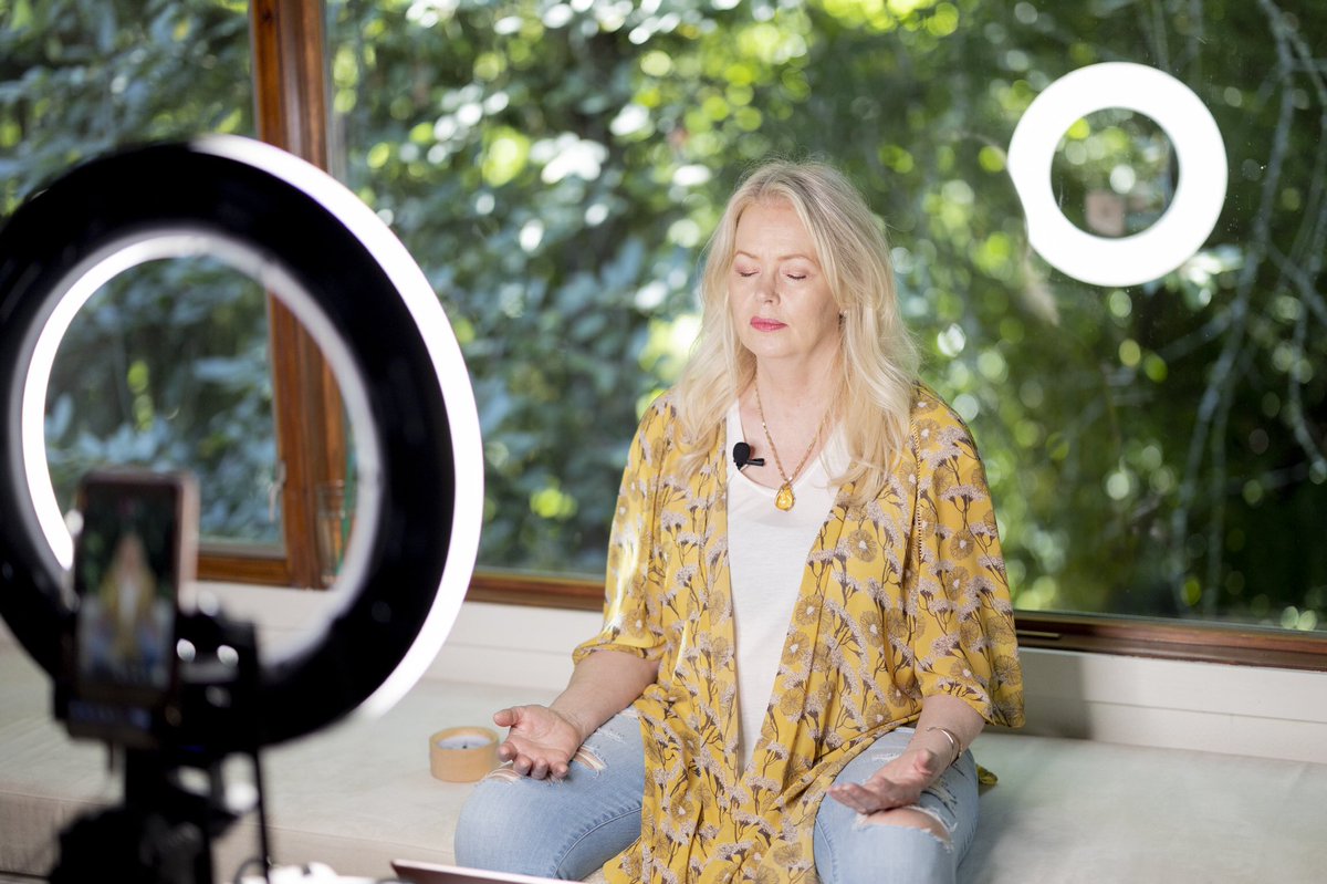 SDGMeditation's tweet photo. Learn about all the wonderful benefits of breath, how to access them, and what breath looks like on a metaphysical level: https://t.co/EcxtKwa5d2 https://t.co/d6HiDKwyUw