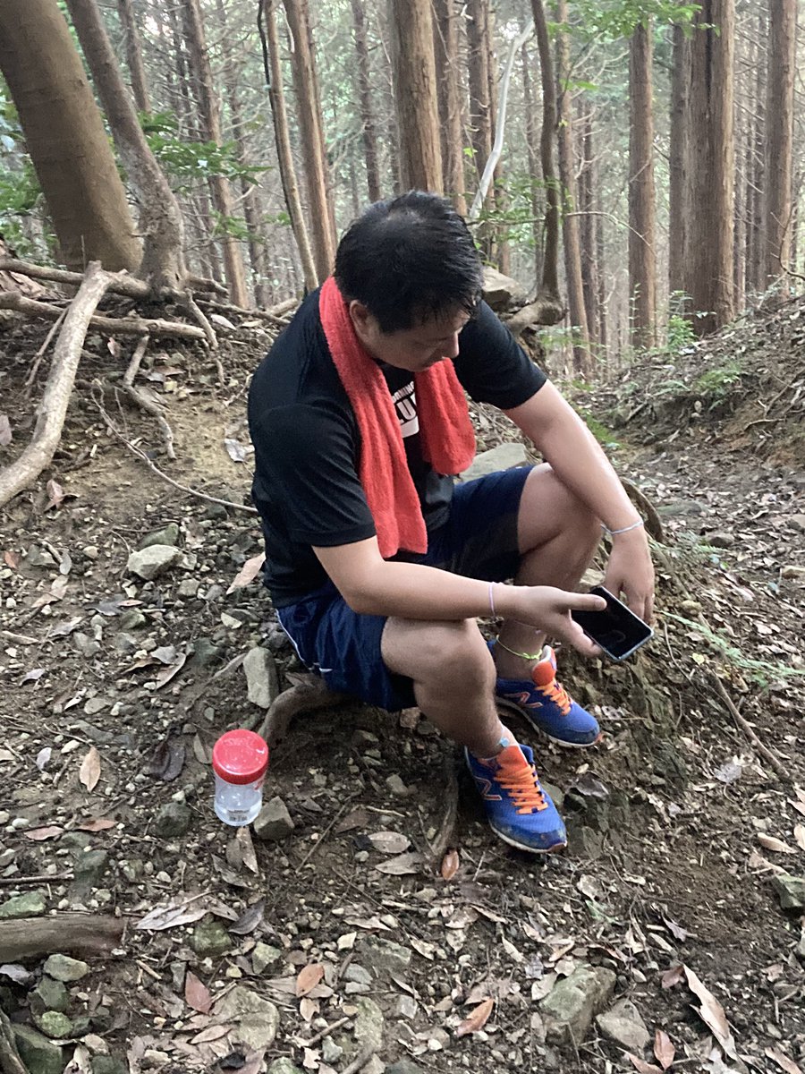 BSD_OG's tweet photo. 今日は早番組を連れて仕事前登山
うちのやつは馬鹿ばっかやなぁ
まだまだ馬鹿募集中
ざいます
#ブラック企業
#株式会社配送戦線
#TFOD https://t.co/kkkR3pMi4N
