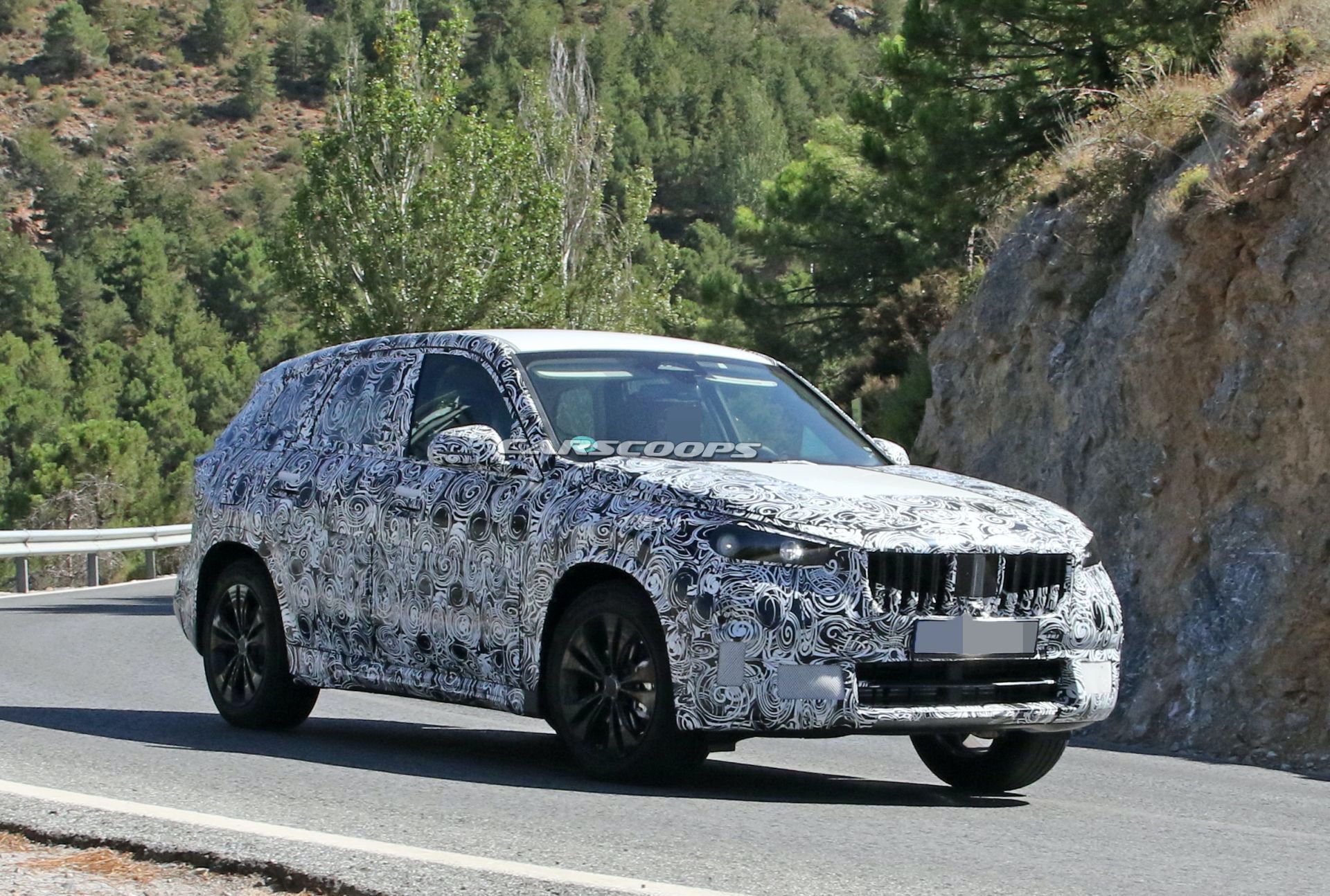 Cole Marzen No Twitter 2023 Bmw X1 Spied Testing On The Public Roads For The Very First Time With Evolutionary Styling The Crossover Will Ride On Top Of The Company S Ukl2 Architecture And It Will Be Offered With A Pleather Of Different Powertrains To Choose