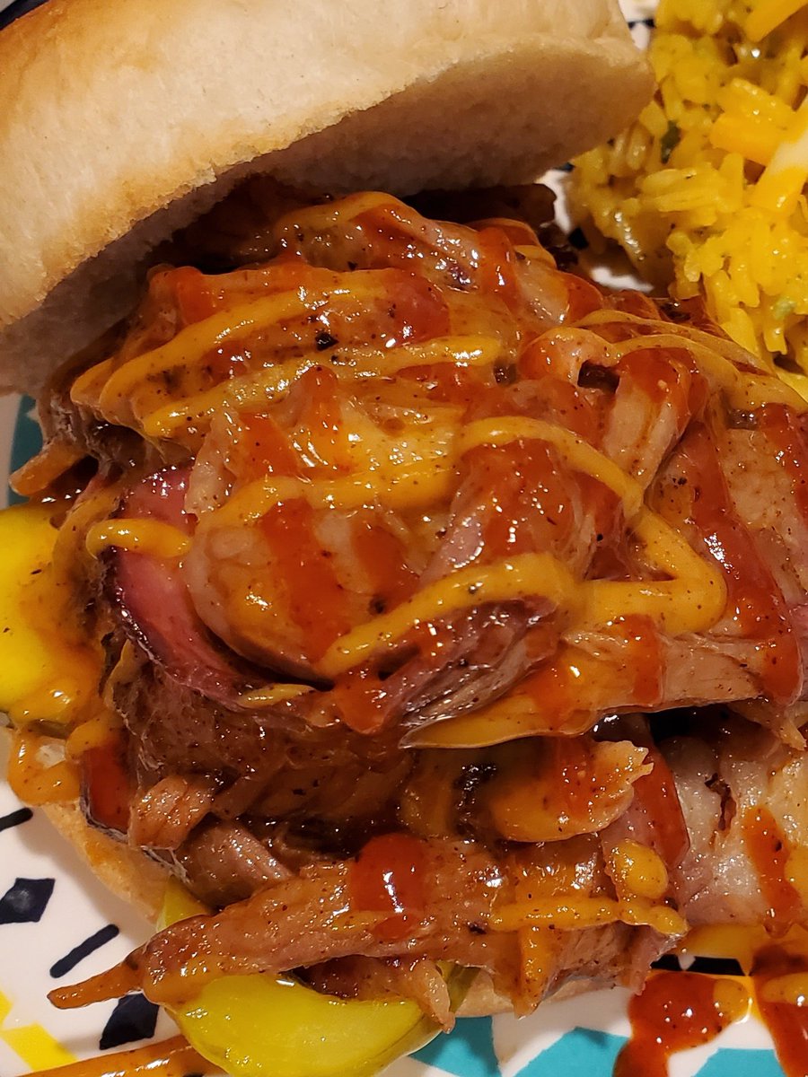 JBIZZLESBBQ's tweet photo. Wagyu Brisket sandwich! My leftovers are better than yours!..probably!  #comfortfood #flavortown #ruizing #pitbossnation #bbq https://t.co/7AVxaegZvH