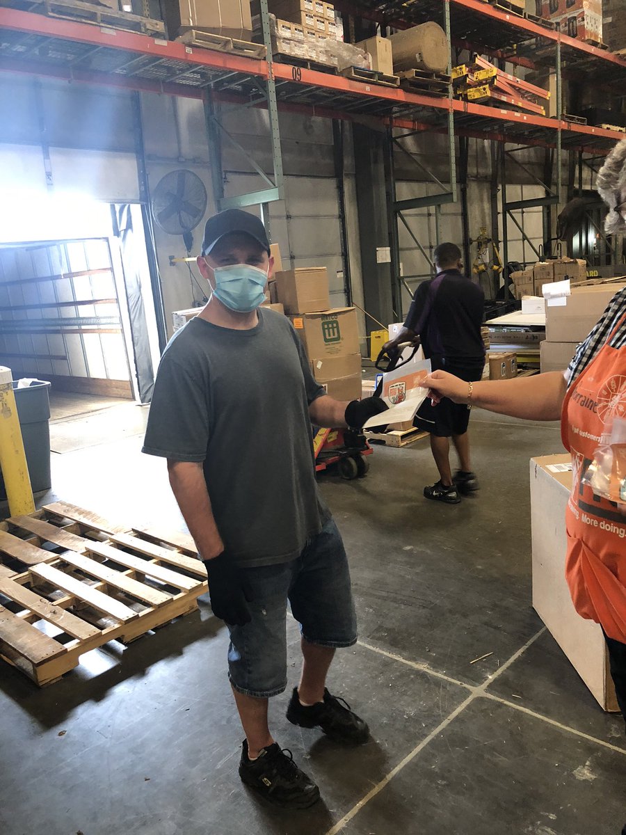 Recognition Monday at 3216!! 🧡Congrats Dugan, Nick and Bill! Thanks for all your Hard work Team <a href="/rrc3216/">LevittownRRC3216</a> <a href="/Lorrainbutler/">Lorraine</a>  <a href="/wjackblair/">Jack</a> <a href="/Gretch314/">Gretchen</a> <a href="/troyer_paige/">Paige Troyer</a> <a href="/Mcgalec99/">Kelly Schnatter</a>