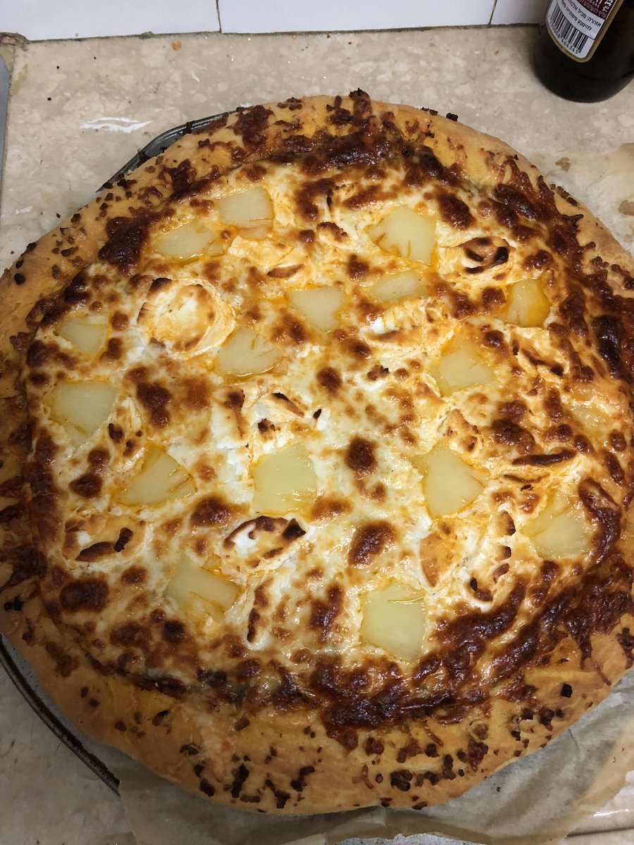 A few things are certain in life, like how amazing, flamboyant, and delicious pineapple and goat cheese pizza is, and how awesome and incredible Destinee Aponte ( @idoneuroscience) is 24/7