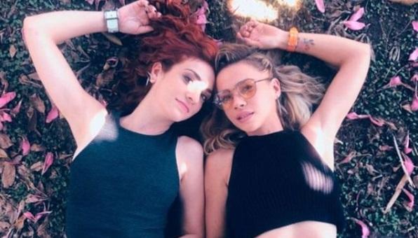 MeDecianGoty's tweet photo. Los ship que nos vamos a perder por culpa del fucking Covid-19 #Pautina Sidney y Dina #Marvera Grizz y Sam 🥺🥺 si hay más comenten. Vamos a sufrir juntxs 💔 #savethesociety #saveIAmNotOkayWithTHis #SaveDesenfrenadas #Separadas https://t.co/kyyRgpBbVf