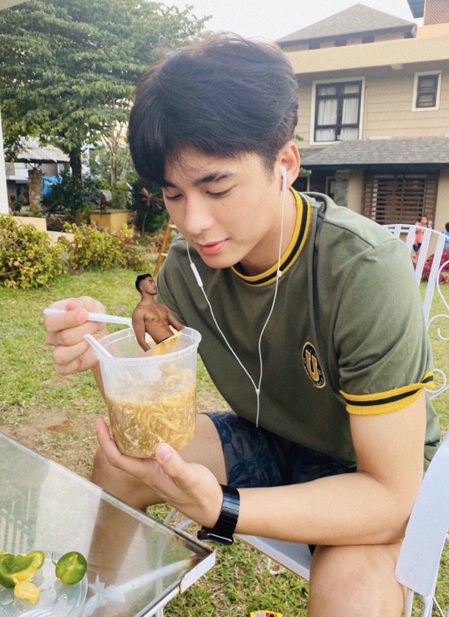 When JC ordered a Lomi Labrusca but Tony called him a ‘smol bean’— This is when I’ve completely lost it. I became a devoted XavMi shipper just because somebody wants to eat you but refers to him as a smol bean? like what, you’re both snacks? 