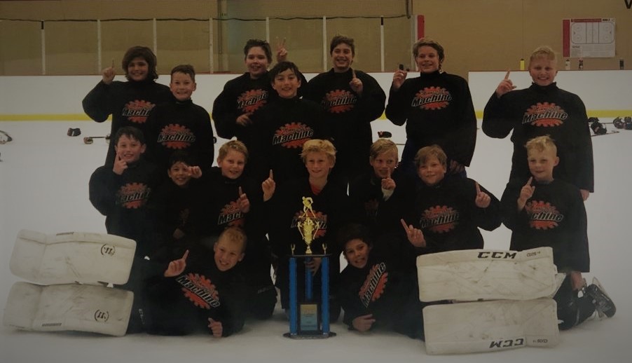 mnmadehockey's tweet photo. Congratulations 09 Machine Black team for taking 1st Place in the Summer Finale - Great Job Team! https://t.co/1fUbJS8RMH