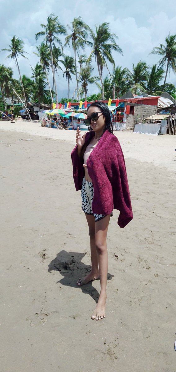 TrishaPantua's tweet photo. Ain't sexy but I could slay though. 🔥 Chr https://t.co/tx40v91CzY