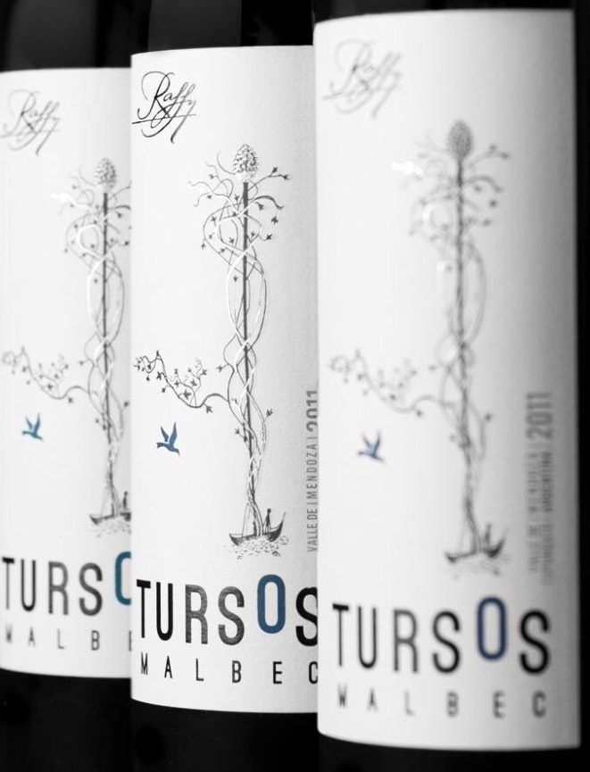 RaffyZanchetta's tweet photo. Nuestra #LineaDionisios en todo su esplendor 🤩
#BodegaRaffy #RaffyZanchetta #Tupungato #VinoArgentino https://t.co/GEdX3aVfkC
