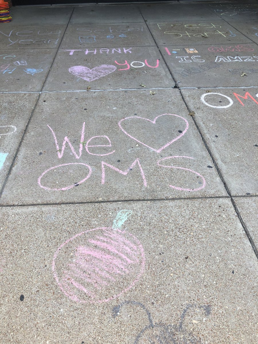 OakvilleMiddle's tweet photo. What a nice surprise this morning. #msdr9#spartanstrong https://t.co/LwUDMVP4re