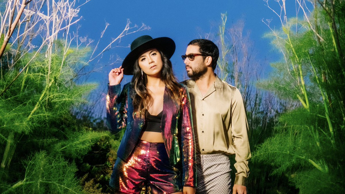 AESTHETYK's tweet photo. Meet #JUICYPEAR —— Did the name catch you totally off guard? No worries. It actually did the same thing for the artists who came up with it in the first place.

Jasmine Mayeda, one half of the duo (the other half being her husband Jacob) says, “The story behind Juicy Pear is... https://t.co/kz9e1aNk3T