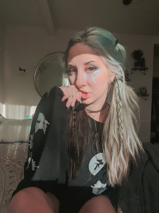 Crybaby ▪️ https://t.co/dkvW7Pzlsc